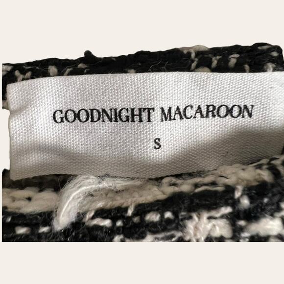 Goodnight Macaroon Black Cream Tweed Fringe Plaid Button Front Mini Skirt Small - Picture 2 of 9